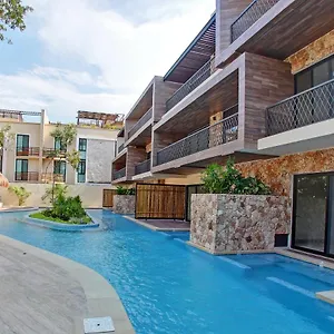  Apartamento Exclusive Paramar Ve Penthouse In By Lockey For Walking To Commercial Zone In Aldea Zama México
